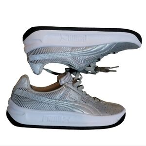 PUMA GV SPECIAL. SIZE 8
